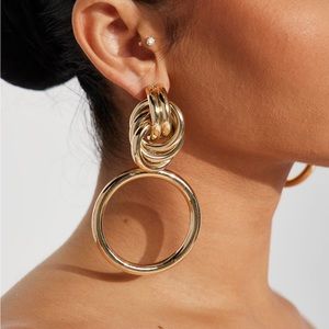 COPY - COPY - COPY - COPY - Beautiful high quality gold tone metal earrings